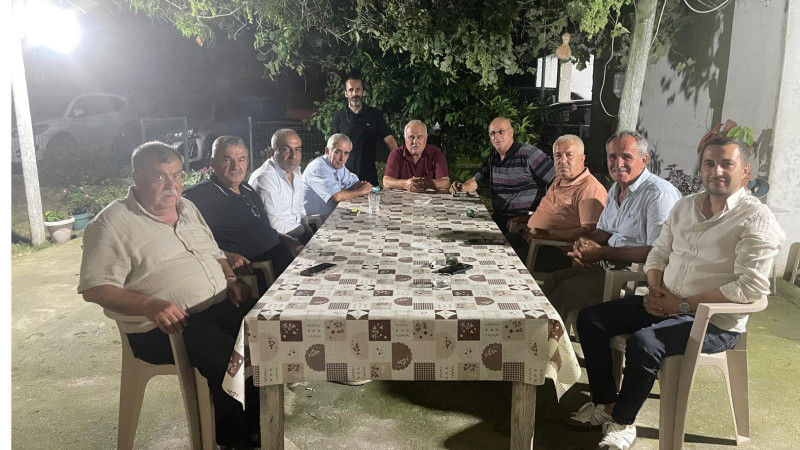 İyi Günde Kötü Günde Bir Aradalar