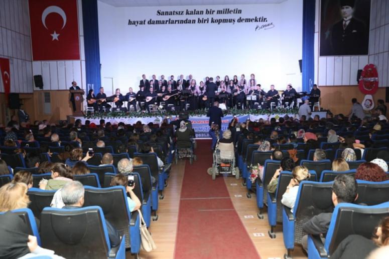 Seri konserler devam ediyor